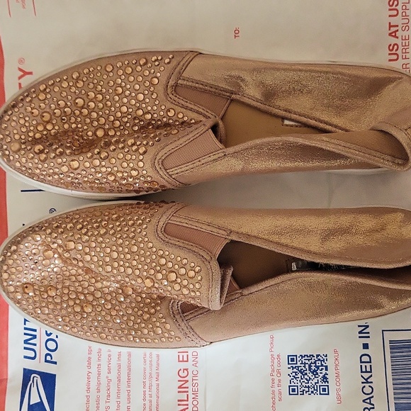 INC International Concepts Womens Size 8.5 Rose Gold, Samme Slip-On Sneakers use - Picture 3 of 4